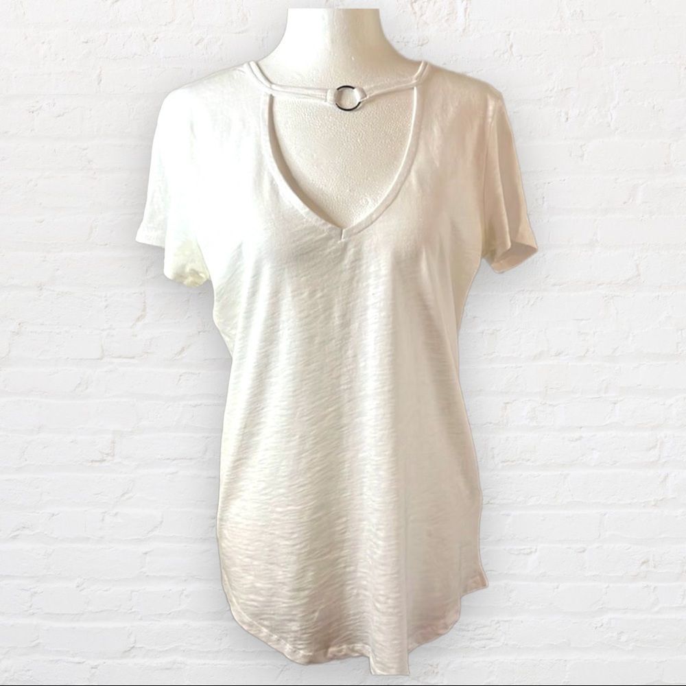 DEREK Heart white short sleeve T-shirt V-neck w/ choker collar tapered hem SZ M